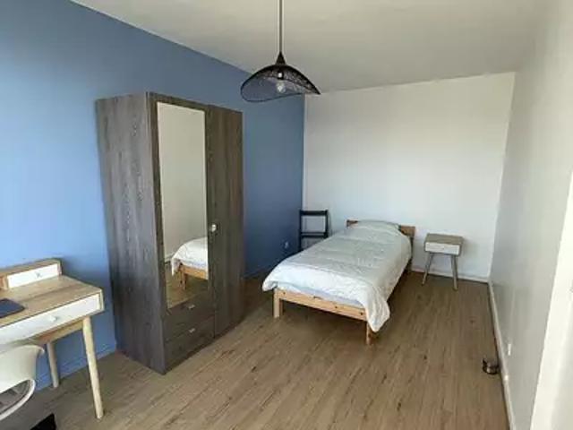 Cergy 95000 Location appartement 6 pièces t6 au dernier étage parking