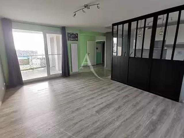 Cergy 95800 Achat / Vente appartement 4 pièces t4 cave parking