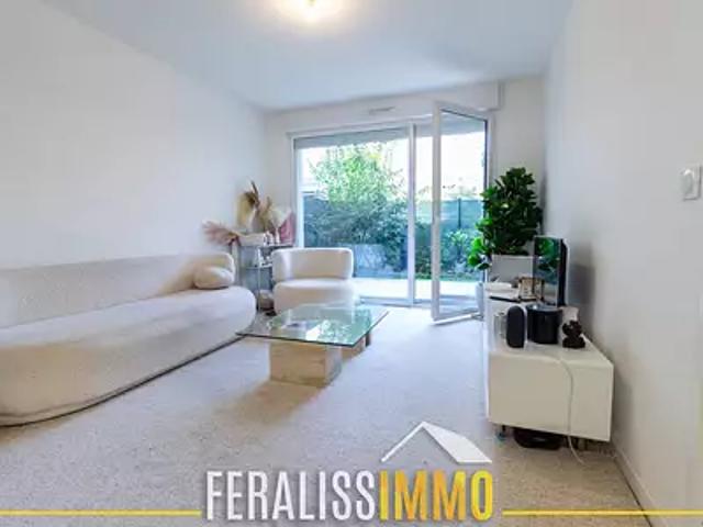 Cergy 95800 Achat / Vente appartement 2 pièces t2
