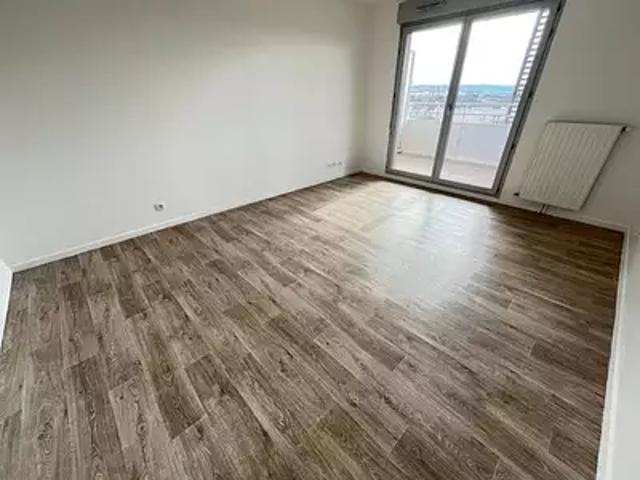 Cergy 95800 Achat / Vente appartement 3 pièces t3 balcon