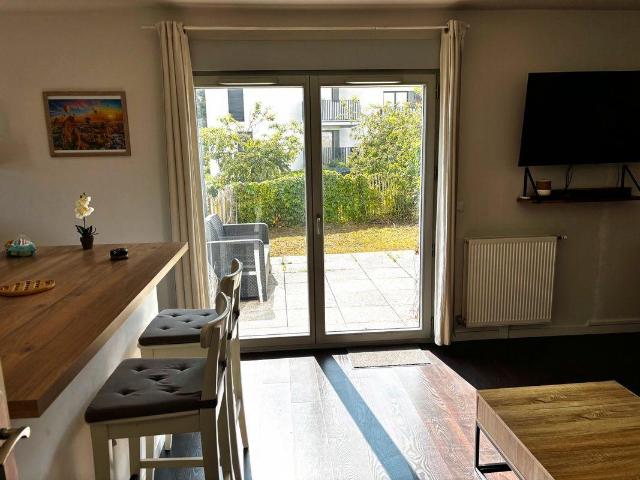 Cergy – Studio meublé avec jardin, parking