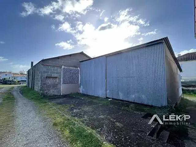 Cerizay 79140 Achat / Vente parking