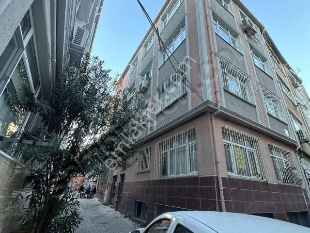Cerrah Paşa Da, Yüksek Giriş, Kat İrtifaklı, 1+1, Krediye Uygun