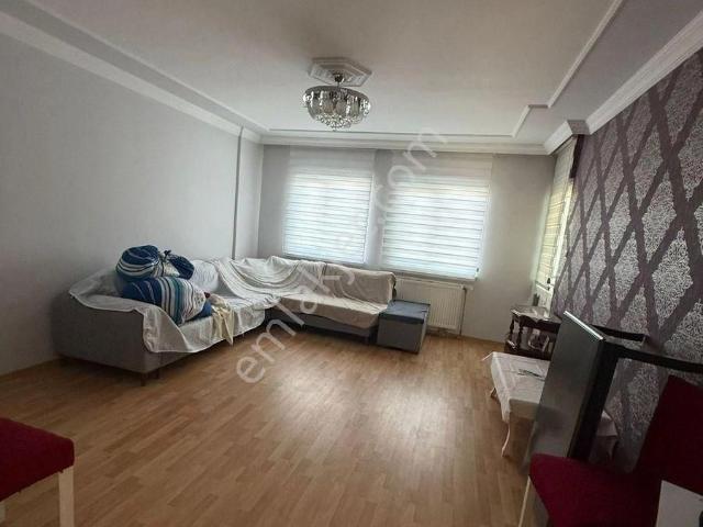 Cerrahpaşa Emlaktan Büyükçekmece Çakmaklı Site İçerisinde Satılık 2+1 Daire