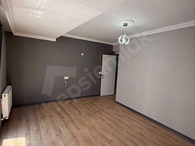 Cerrahpaşa Emlaktan Selahaddin Eyyubi Mahallesi Satılık 2+1 Sıfır Daire