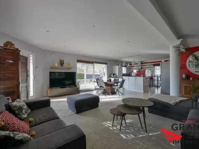 Cestas 33610 Achat / Vente maison 6 pièces t6 terrasse parking