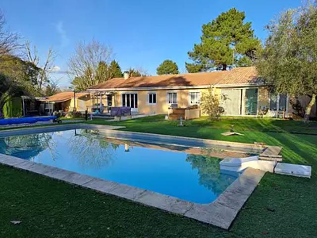 Cestas 33610 Achat / Vente maison 9 pièces t9 piscine terrasse