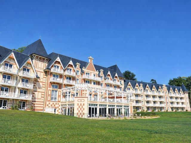 Cession Appartement en Résidence de Tourisme de type Studio de 25 m² à BAGNOLES DE L'ORNE B'O Cottage THALIE SPA