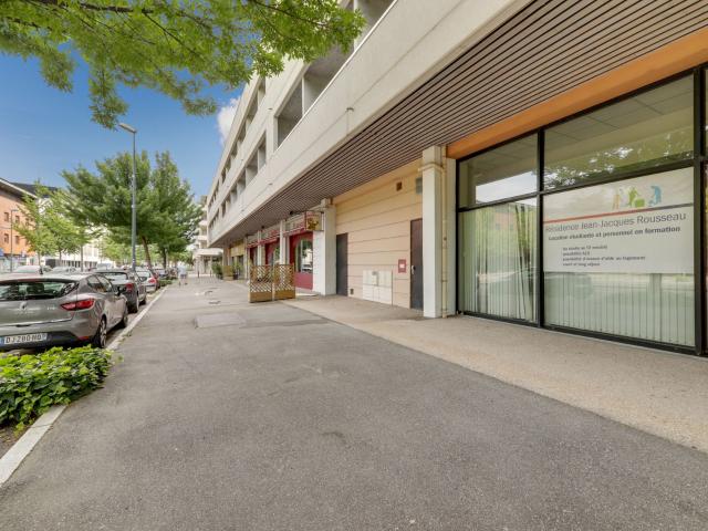 Cession Appartement en Résidence Etudiante de type T1 de 26 m² à ECHIROLLES RESIDENCE ROUSSEAU SOCIETE HOTELIERE DU LOGEMENT ETUDIANT