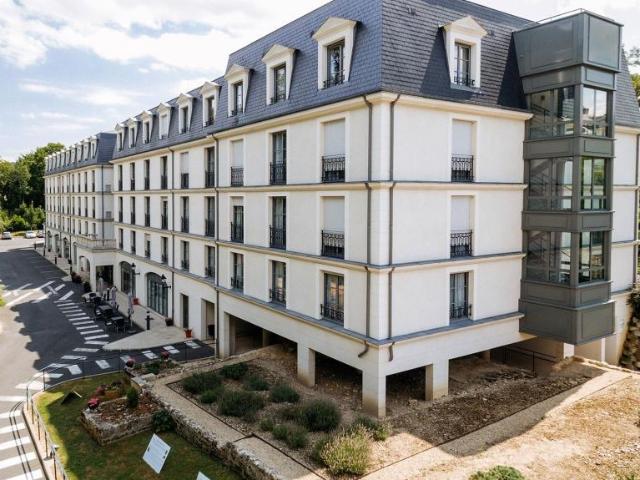 Cession dans une Chambre en Ehpad à Nogent l'Artaud Château de la Source DOMUSVI