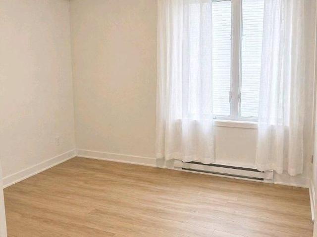 Cession de bail – Grand 5 1/2 moderne à Val Bélair – Disponible maintenant