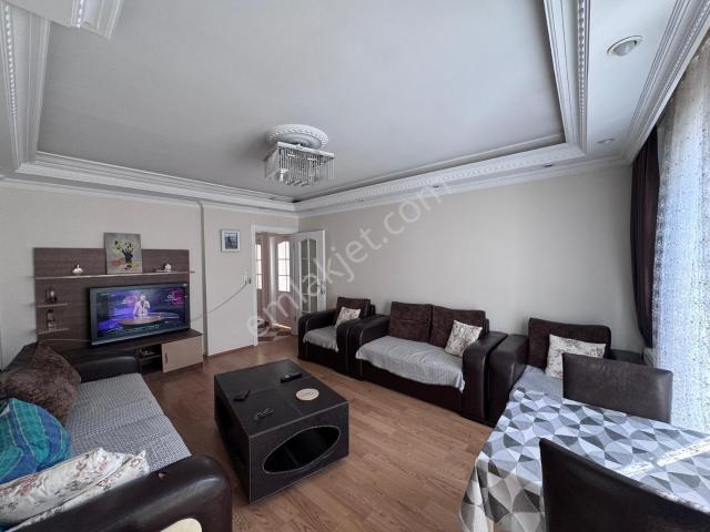 Bayrampaşada Geniş, Ferah, Yatırımlık 4+2 Köşe Daire
