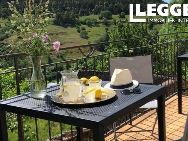 Cévennes – Grande maison en pierre avec vue panoramique