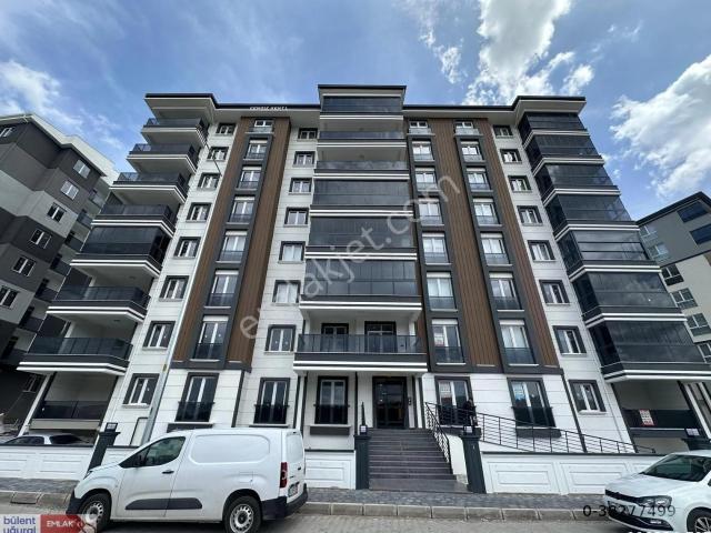 Cevherdudayev Mahde Yüksek Giriş 145 M² 3+1 Kiralık Sıfır Daire