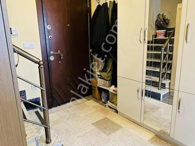 Cevizli Marmaray Üzerinde 2+2 Dubleks Daire