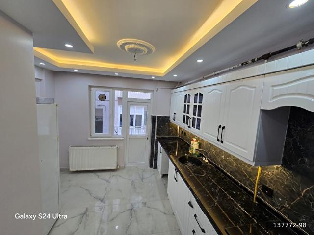 CEYLAN EMLAK GAYRİMENKUL'DAN ATAKUM CUMHURİYET MH 3+1130m2 İÇİ FULL YAPILI FIRSAT DAİRE
