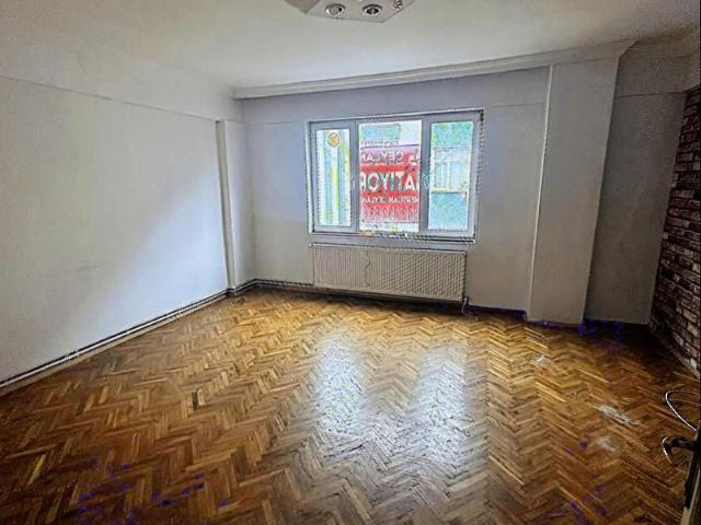 CEYLAN EMLAK'DAN 2+1 120m2 3.KAT MERKEZİ YERDE SATILIK DAİRE