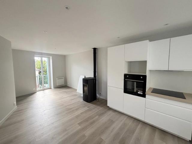 CEYRAT: Maison de bourg 3 chambres