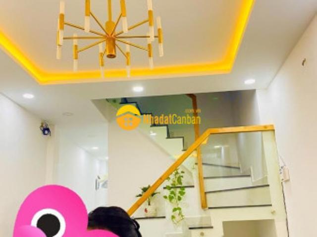 Chỉ 5 tỷ 4 có nhà 44m2 đường cmt8 quận 10, ở ngay