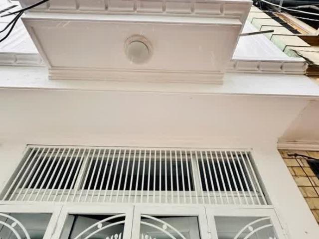 Chỉ 5,9 tỷ có ngay nhà gần phố Hoàng Hoa Thám 37m², 5 tầng, dân xây