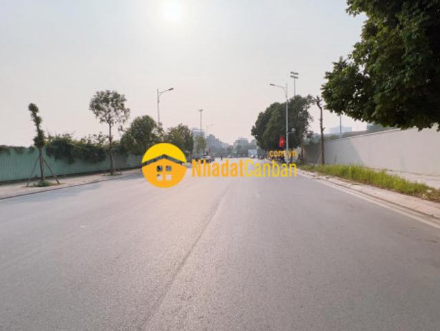 Chỉ 6. X tỷ sở hữu mảnh đất ngọc thụy 40m, mt4m, 2 thoáng, ô tô, cách 1 nhà ra đường 17m