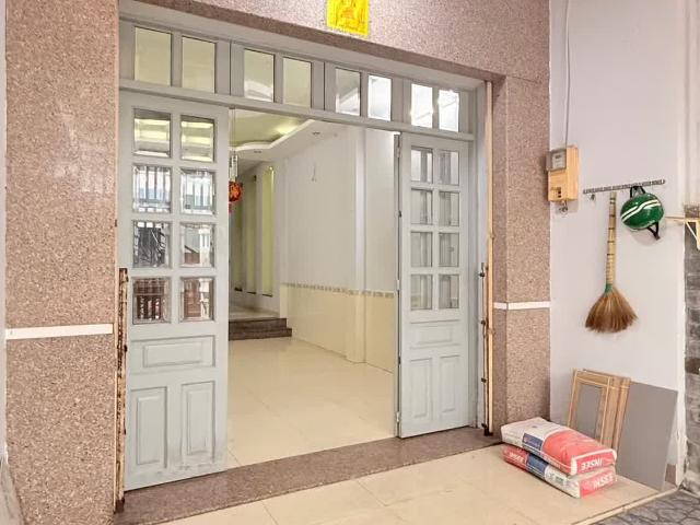 Chỉ 6.4 Tỷ TL! Bán Nhà Gò Vấp DT 75M² – 3 Tầng/4pn, Hẻm Xe Hơi, Giáp Tân Bình!