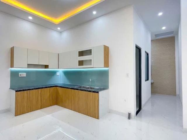 Chỉ 899tr dọn vào ở ngay nhà gác lửng 3 phòng ngủ sang trọng 97m2 SHR