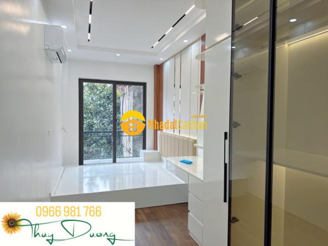 Chỉ 9 tỷ sở hữu ngay nhà phố cổ thang máy ngõ ô tô