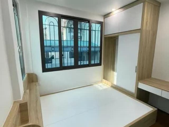 Chỉ 2,8 Tỷ Có Nhà Mặt Phố Hàng Cháo, Đống Đa, 5 Tầng, Nhà Đẹp Ở Ngay