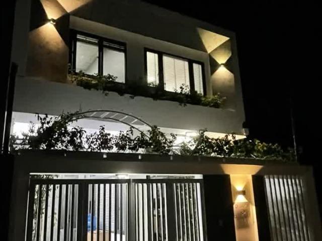 Chỉ 3,0x tỷ. Sở Hữu Nhà Full Nội Thất Nhập Khẩu, Ô Tô 7 Chỗ Đậu Tận Sân Đường Quảng Tế