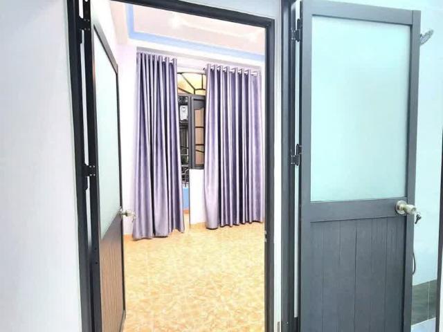 Chốt Ngay! Căn Nhà Mặt Tiền Tùng Thiện Vương – DTSD 45m² – Nhà Kiên Cố, Chặt Góc Mở Đường