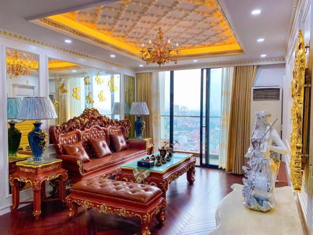 CHẤT LỪTòa Center Point Cầu Giấy 180m 4PN nội thất 5*, tiện ích VIP, hơn 18 tỷ