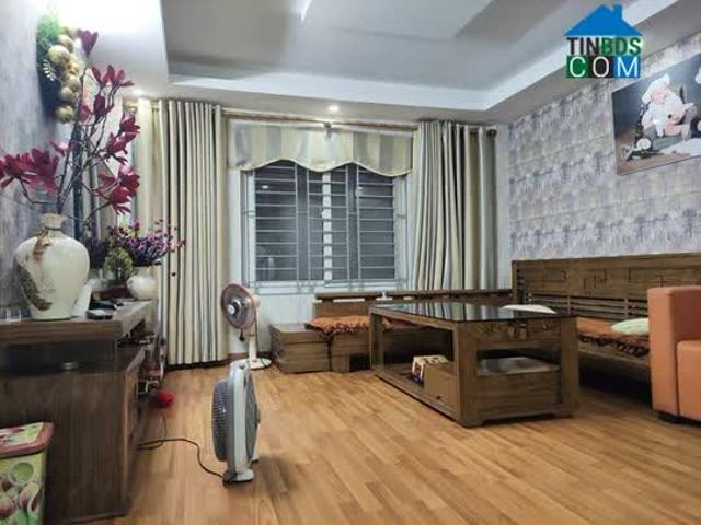 Chỉ từ 2 tỷ có ngay nhà 5 tầng gay Cầu Tó Tả Thanh Oai thiết sang trọng oto đỗ cổng