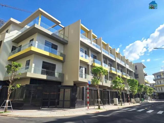 Chỉ từ 3,5 tỷ, sở hữu nhà phố mặt tiền, không gian sống tiện nghi giữa khu dân cư phát triển