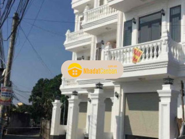 Chủ đầu tư cần bán 3 căn nhà phố cao cấp giá rẻ