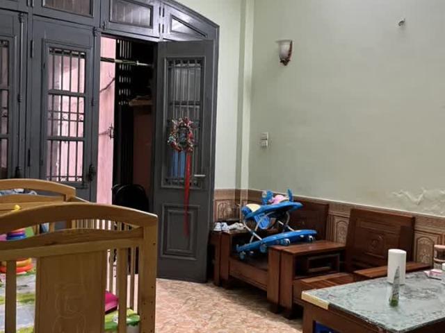 Chủ Cần Bán Nhà Phố Đường Láng Quận Đống Đa 45M2 X 5 T 5.5 Tỷ Ô Tô KD