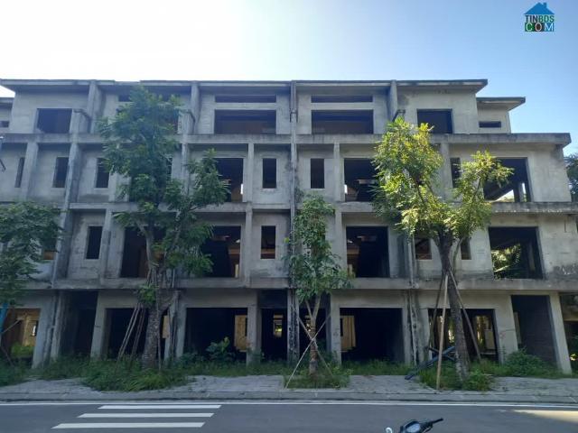 Chủ cần bán gấp liền kề Vạn Tuế trung tâm Ecopark 100m2 giá rẻ hơn so với thị trường