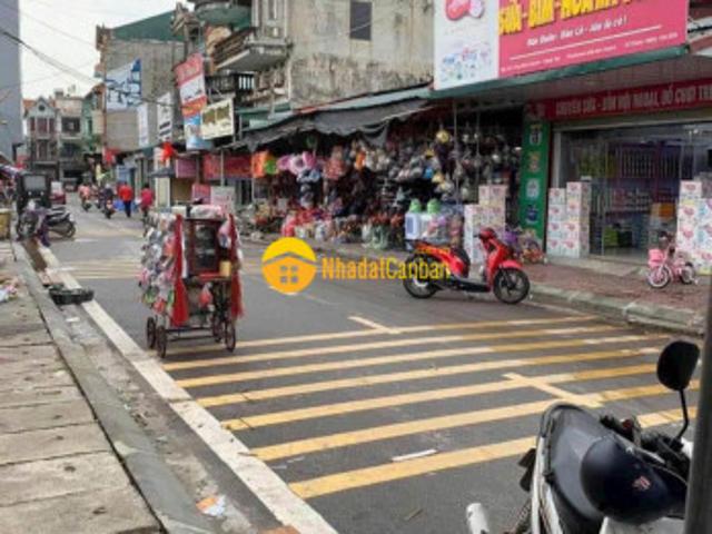 Chủ cần bán lô đất đối diện trường c2, kinh doanh thoải mái, giá tốt 0835459
