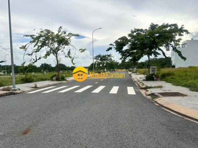 Chỉ còn duy nhất 2 lô giá ngộp cần bán nhanh trong tuần, ngay vòng xoay kim hằng tân uyên