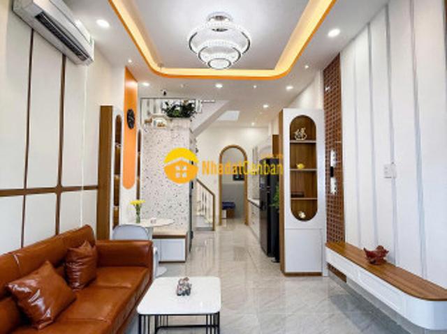 Chủ gửi nhanh nhà phố bình dương sân ôtô dt 120m2 chỉ 2tỷ