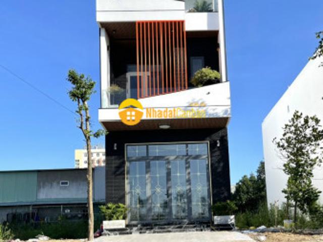Chủ gửi siêu phẩm 1 trệt 2 lầu hiện đại đường d13 kdc hồng loan hưng thạnh q. Cái răng