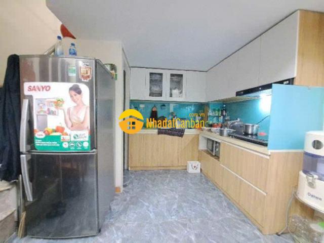 Chỉ hơn 3 tỷ vợ chồng trẻ xem ngay kẻo lỡ nghĩadũng tânấp bađình. Ngõ ba gác đỗ cửa 20m ra p