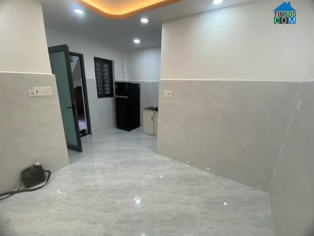 Chủ ngộp bank giảm ngay 600tr CHDV Lạc Long Quân HXH 81m2 3 lầu BTCT tại q11 chỉ 7.6 tỷ