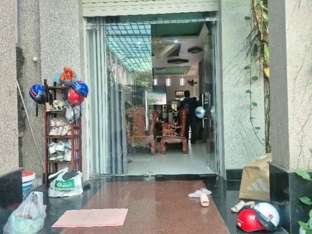 Chủ Định Cư Mỹ Bán Gấp – Nhà 2 Tầng Đẹp, Xe Hơi Ngủ Trong Nhà – Gần Võ Văn Ngân – Chỉ 17 Tỷ