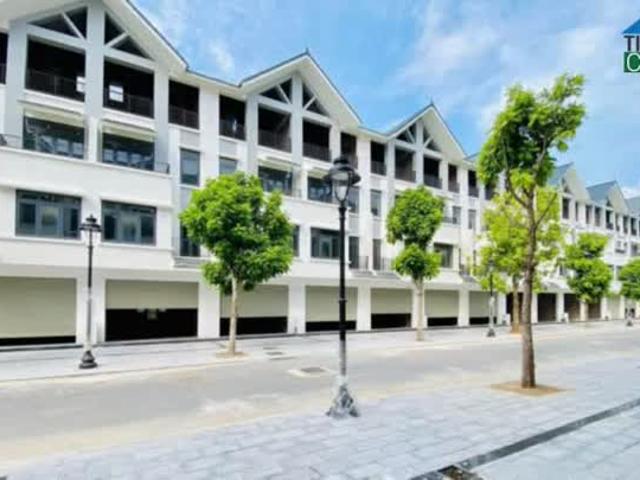 Chủ nhà cần bán gấp liền kề khu đô thị Hinode Royal Park, giá cực tốt, diện tích 100m2, đường 30m