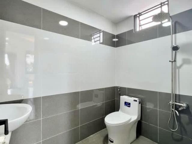Chủ Nhà Giảm Sâu! Nhà Phố 103.7m² Cao Cấp, Pháp Lý Hoàn Hảo Chỉ Còn 2.6 Tỷ!