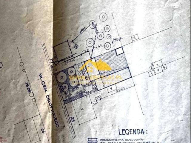 Chłopickiego 25 1 805 m², Łódź