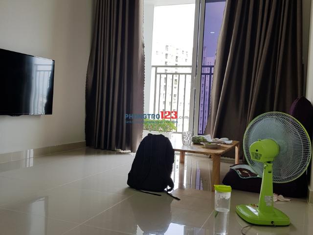 Cho thuê 1 phòng trong căn hộ cao cấp Richstar Novaland