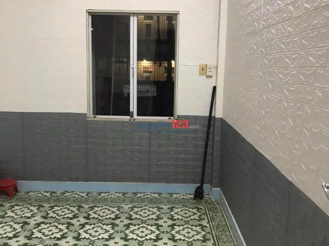 Cho thuê 2 phòng trọ16m2 và WC riêng trong phòng 0989007 chị