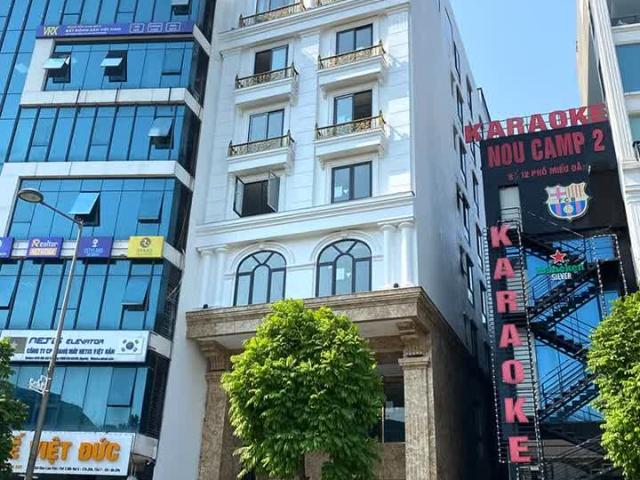 Cho Thuê Tòa Khách Sạn 63 Phòng Mặt Phố Miếu Đầm. Vị Trí Lô Góc Nhìn Sang Marriott. Giá